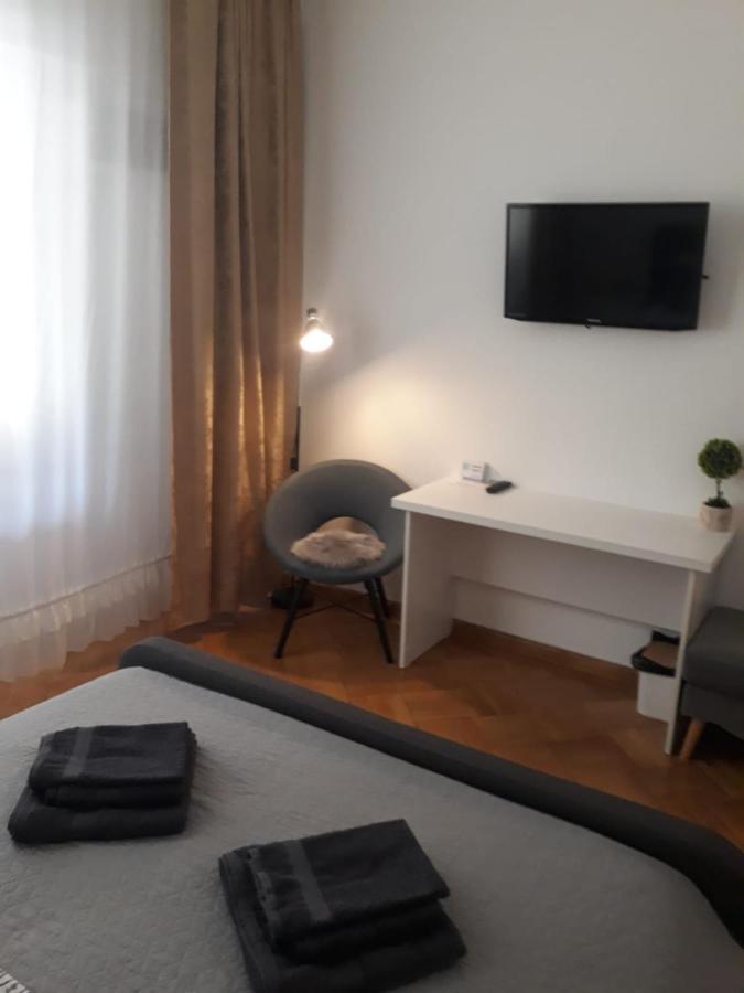 Nice Studio In Old Town Bukurešť Exteriér fotografie